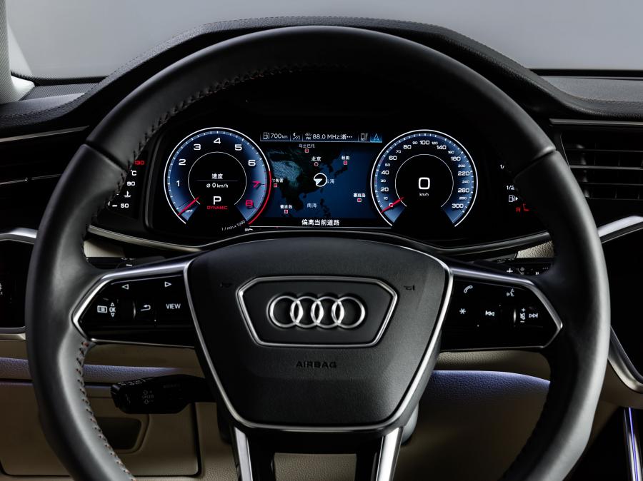 Панель приборов Audi A6L 55 TFSI Quattro (C8) 2019 года  (CN) (фото 4 из 41)